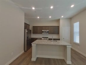 1109 Fallgate Dr in Saginaw, TX - Building Photo - Building Photo
