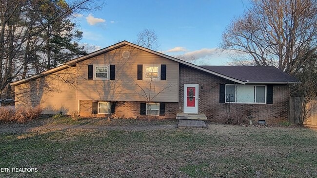 property at 128 Farlow Dr