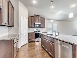 229 Rosemary Dr in Azle, TX - Building Photo - Building Photo