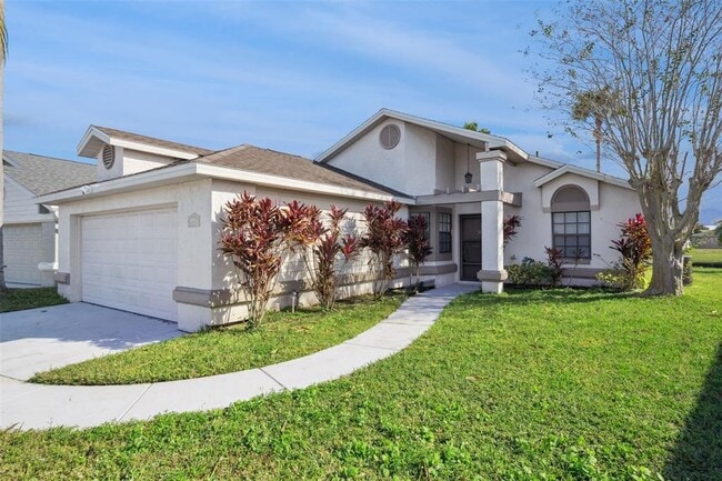 2647 N Horseshoe Bay Dr in Kissimmee, FL - Building Photo - Building Photo