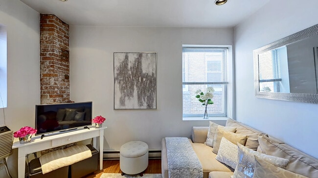 91 Prince St, Unit 18 in Boston, MA - Building Photo - Building Photo