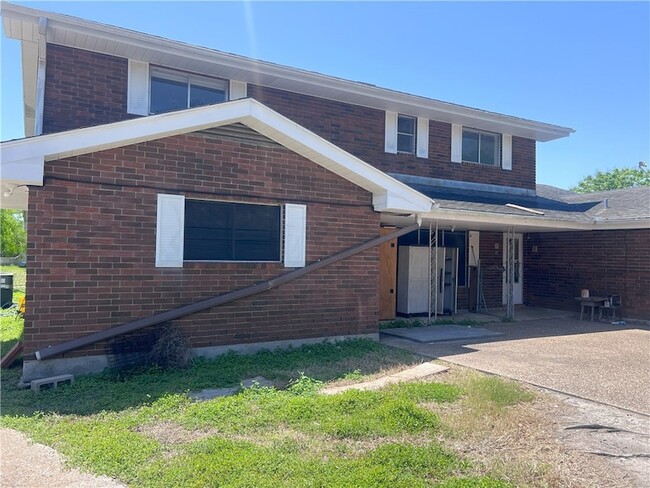 10802 Timbergrove Ln in Corpus Christi, TX - Building Photo - Building Photo