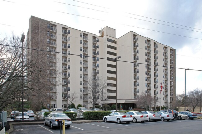 Holiday Windlands South in Nashville, TN - Foto de edificio - Building Photo