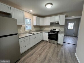 113 N Hook Rd in Pennsville Township, NJ - Building Photo - Building Photo
