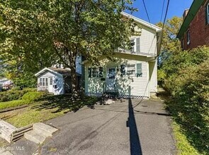 1508 Tibbits Ave in Troy, NY - Building Photo - Building Photo