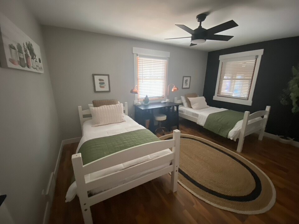 4105 60th St in Holland, MI - Building Photo