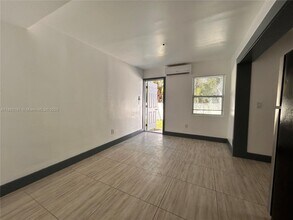 1928 Wilson St in Hollywood, FL - Building Photo - Building Photo