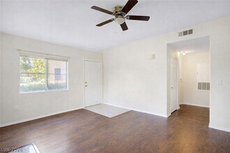 8501 W University Ave in Las Vegas, NV - Building Photo - Building Photo