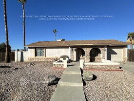8838 W Mercer Ln in Peoria, AZ - Building Photo
