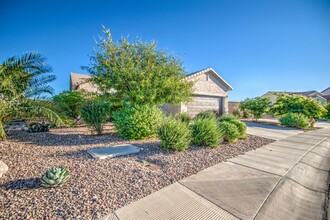 5429 W Victory Way in Florence, AZ - Building Photo - Building Photo