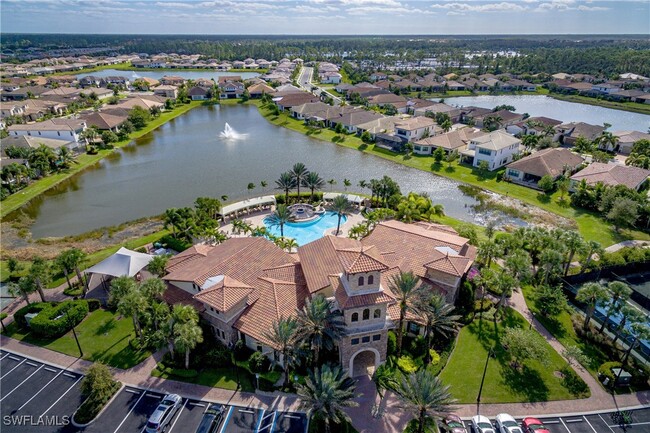 property at 9215 Shadow Oak Ln