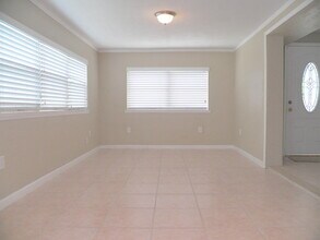 2514 10th Ave Dr E in Bradenton, FL - Building Photo - Building Photo