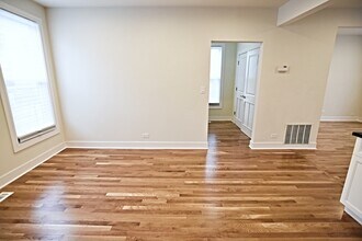 3234 N Clark St in Chicago, IL - Building Photo - Building Photo