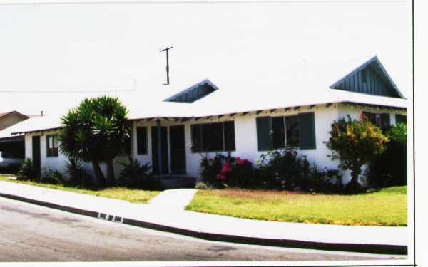 880-882 Myrna Dr in Port Hueneme, CA - Building Photo - Building Photo