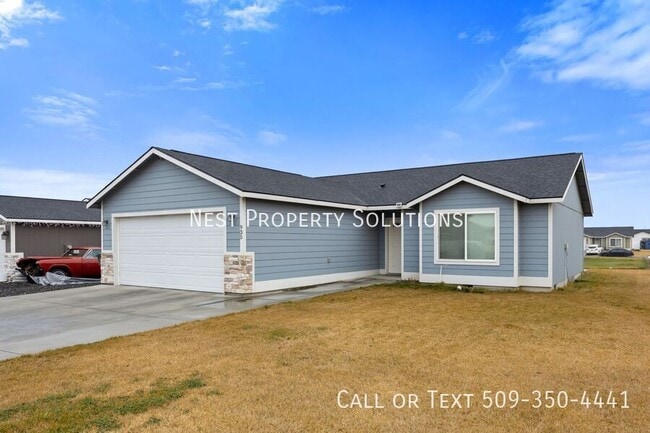 935 E Mt. Adams St in Othello, WA - Building Photo - Building Photo