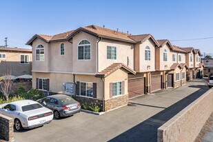 8603 Imperial Hwy in Downey, CA - Building Photo