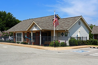 Senior Residence of Edmond in Edmond, OK - Building Photo - Building Photo