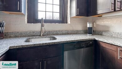 121 S Fremont Ave in Baltimore, MD - Building Photo - Building Photo