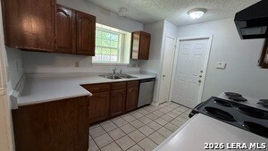 9039 Wellesley Manor Dr in San Antonio, TX - Building Photo - Building Photo