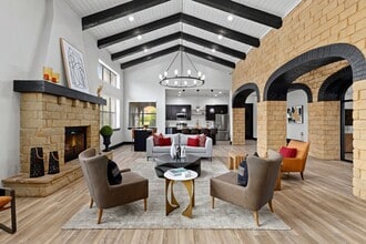 Bella Madera in Lewisville, TX - Foto de edificio - Building Photo