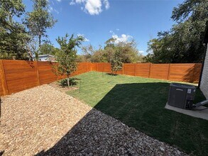 304 W Allen St in Kyle, TX - Building Photo - Building Photo