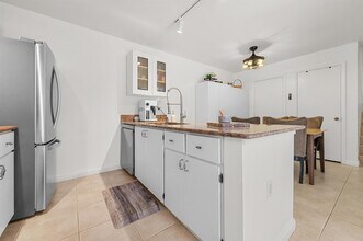7424 74th Way in West Palm Beach, FL - Building Photo - Building Photo