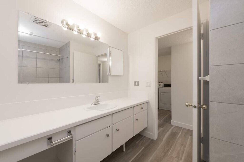 Bowness 4347 Apartments Calgary, AB Apartments For Rent