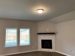 5116 Shady River Dr in Denton, TX - Building Photo - Building Photo