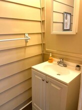 915 E Highland Blvd in San Antonio, TX - Building Photo - Building Photo