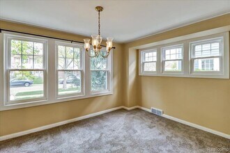 22101 Francis St, Unit 0525 in Dearborn, MI - Building Photo - Building Photo