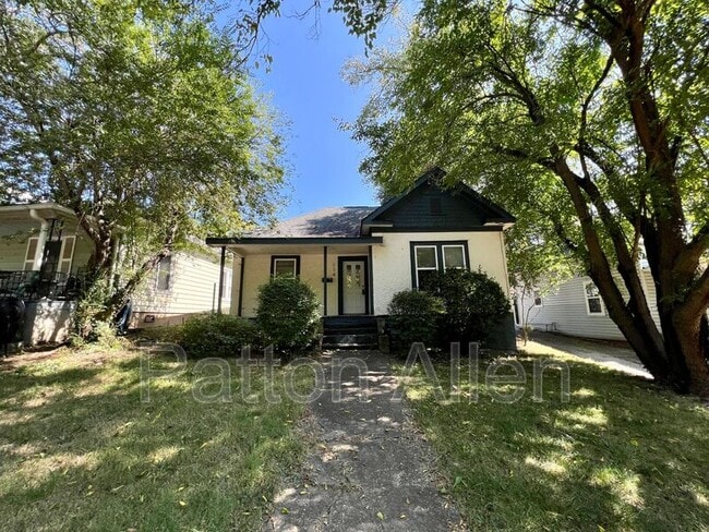 property at 114 Clingman Ave