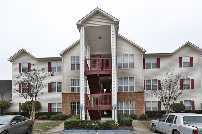 Summer Crest Apartments in Little River, SC - Foto de edificio - Building Photo