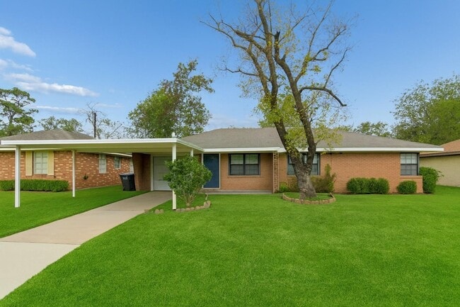 property at 9029 Homewood Ln