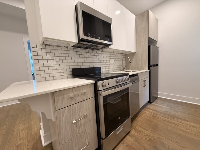 97 Peterborough St, Unit 3N