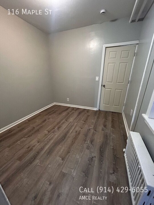 116 Maple St in Yonkers, NY - Building Photo