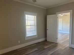 532 W Hughes St in Collinsville, TX - Building Photo - Building Photo