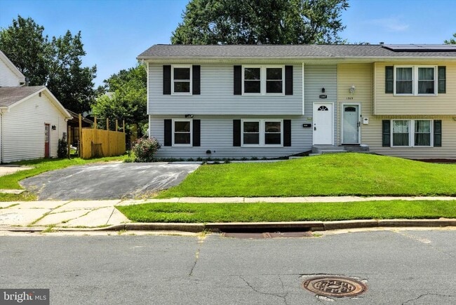 property at 1307 Farrara Dr