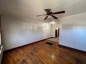 134 S Columbia Ave, Unit 134 S. Columbia Avenue in Salina, KS - Building Photo - Building Photo