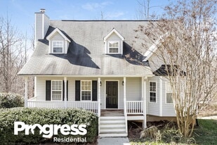 271 McClure Dr in Dallas, GA - Building Photo