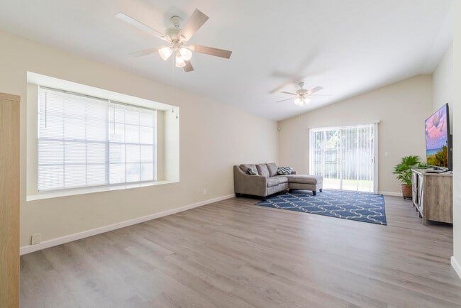 1306 Wild Daisy Ln in West Palm Beach, FL - Building Photo - Building Photo