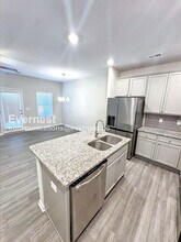 585 McWilliams Rd SE in Atlanta, GA - Building Photo - Building Photo