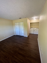 3372 Yukon Cir-Unit -4 in Ft. Myers, FL - Foto de edificio - Building Photo