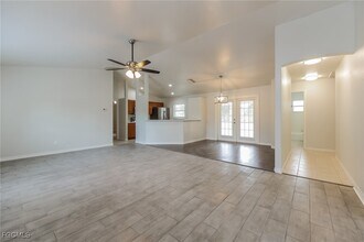 1581 S Chamberlain Blvd in North Port, FL - Building Photo - Building Photo