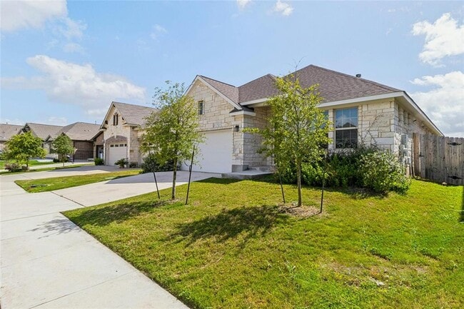 420 Blue Oak Blvd in San Marcos, TX - Building Photo - Building Photo