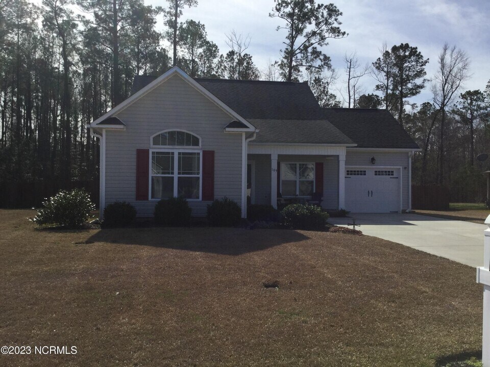 109 Coree Way in New Bern, NC - Building Photo