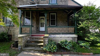 100 S Bethlehem Pike in Ambler, PA - Building Photo - Building Photo