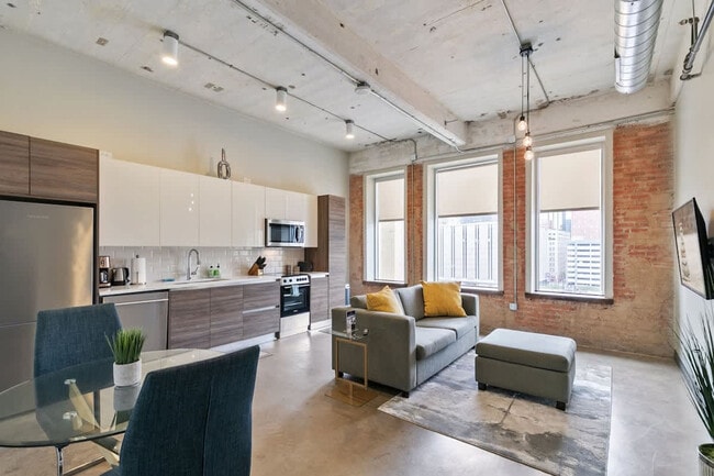 500 S Ervay St in Dallas, TX - Building Photo - Building Photo