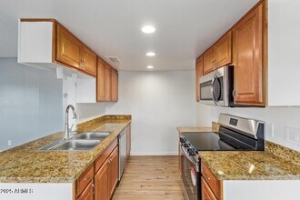 17042 E Calle Del Oro in Fountain Hills, AZ - Building Photo - Building Photo