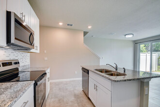 1740 Lindley St in West Palm Beach, FL - Building Photo - Building Photo
