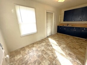 160 Hebert St in Vidor, TX - Building Photo - Building Photo